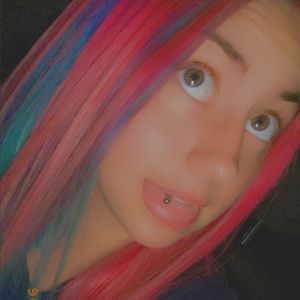 Meet your Posher, Karie